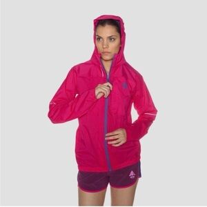 Berg Outdoor Women's Bright Pink rain / wind Jacket size medium